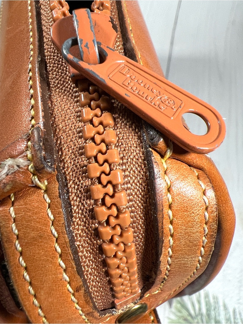 🦆 DOONEY & BOURKE FIR GREEN AND BRITISH TAN PEBBLED LEATHER CROSSBODY - Picture 14 of 16